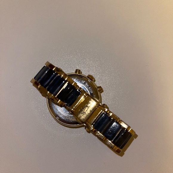 Michael Kors Watch - Picture 2 of 2